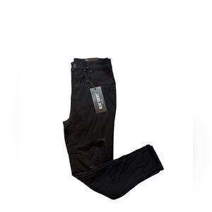 Stretchy Black Skinny Jeans - Slim Fit